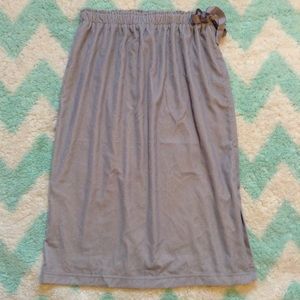 nwt LOFT light gray pull-on skirt S (O9)